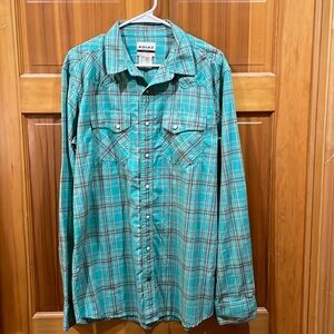 NWOT ARIAT RETRO FIT SNAP BUTTON size L Tall